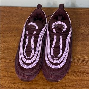 Women’s Nike Airmax 97 burgundy crush NWOT